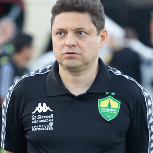 A força que vem das arquibancadas: Cristiano Dresch destaca energia da torcida após melhor atuação do Cuiabá na temporada