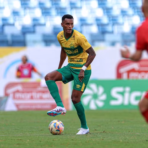 Cuiabá cobra mais de R$ 6 milhões do Sport por atraso na compra de Matheus Alexandre
