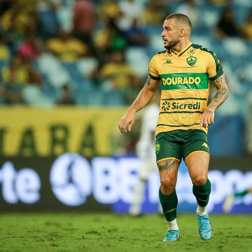 Afastado! Cuiabá decide afastar André Luís por indisciplina