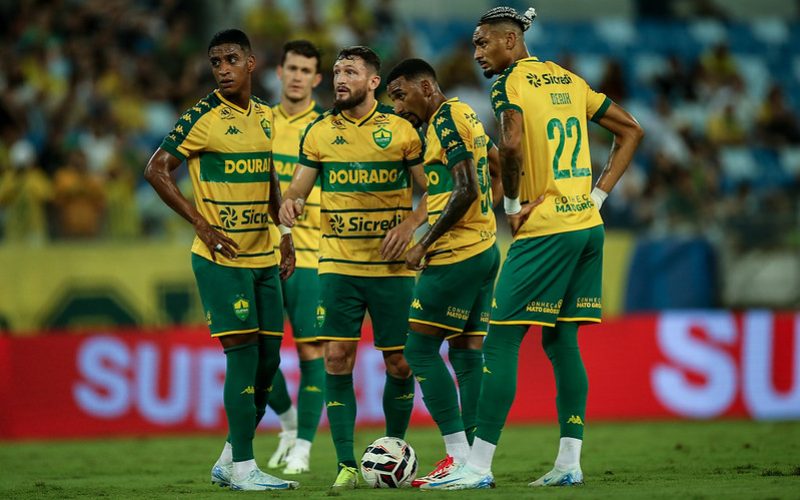 Cuiabá recebe o Vila Nova em confronto direto pelo G4 da Série B