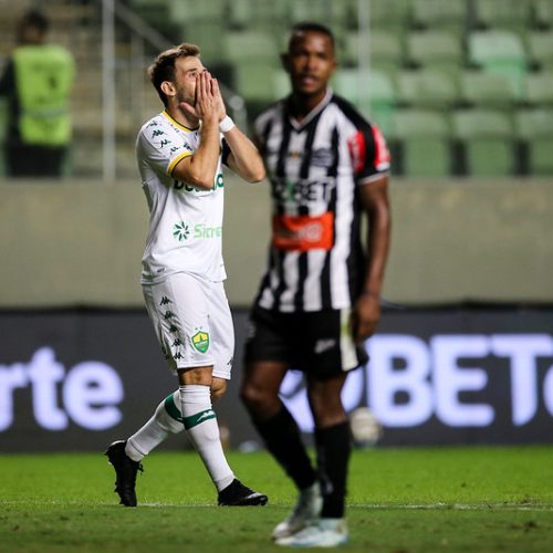 Separados por um ponto, Cuiabá encara o Athletic-MG fora de casa para se afastar do Z-4