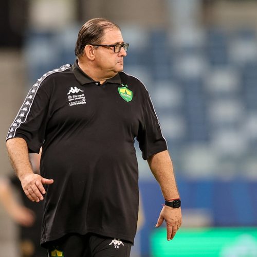 “O mais importante é o que cada um tem pra entregar”, diz Guto sobre troca entre Carlos Alberto e Derik Lacerda