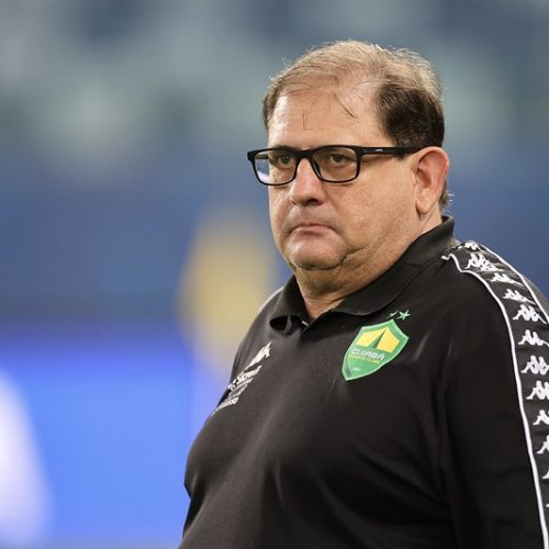 Alejandro brilha na estreia e Guto Ferreira elogia: “Agrega um nível diferente dentro da equipe”