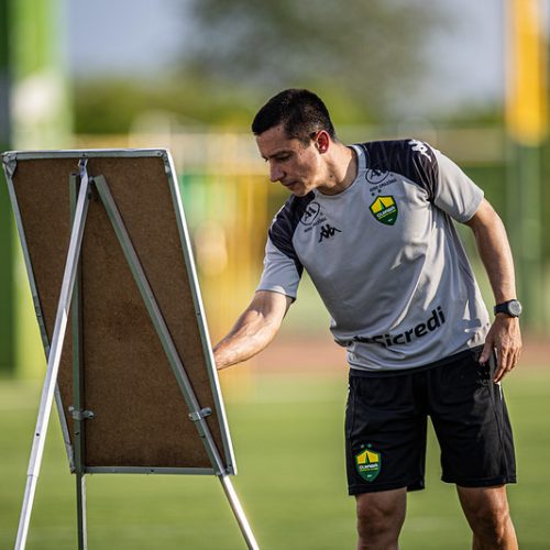 “Reconstrução não é do dia para a noite”, diz Eduardo Barros após nova derrota do Cuiabá