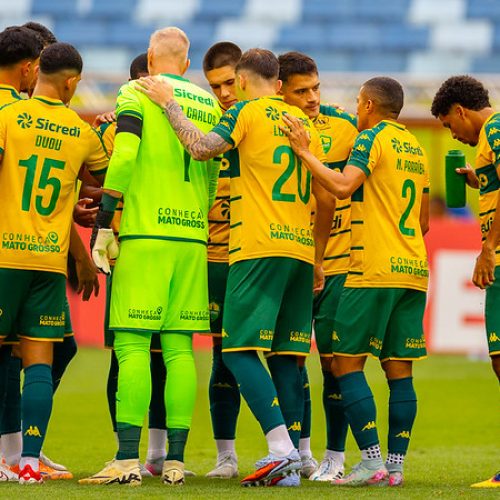 Cuiabá embarca para Santa Catarina para duelo da Copa do Brasil 2026