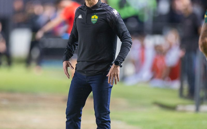 “A gente ainda está encontrando a equipe”, diz Eduardo Barros após empate do Cuiabá contra o Operário-PR