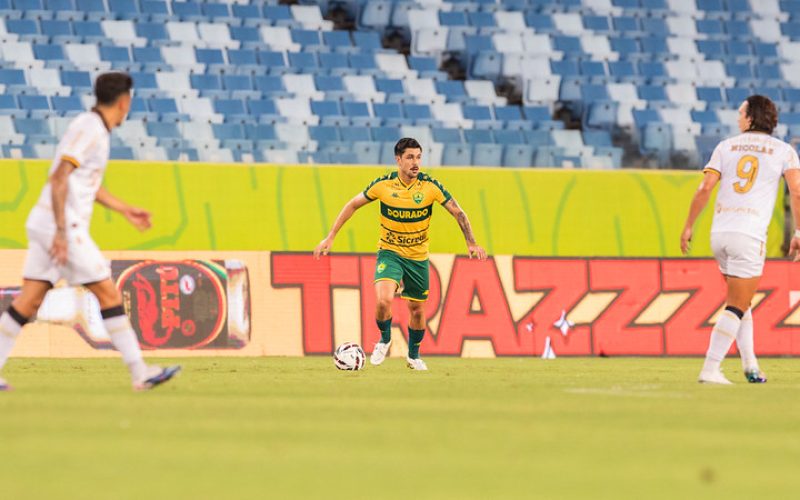 “Precisamos fazer da Arena uma fortaleza”: Basso cobra reação do Cuiabá em casa