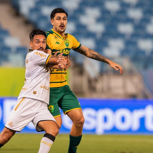 Roteiro cruel: Cuiabá domina, mas sofre empate do Criciúma no último lance