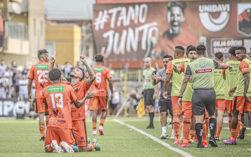 Quem é o Santa Catarina? Conheça o adversário do Cuiabá na Copa do Brasil