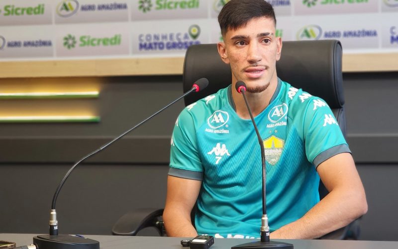 Pedrinho projeta duelo contra o Avai: ´´ Jogando em casa temos que nos impor´´