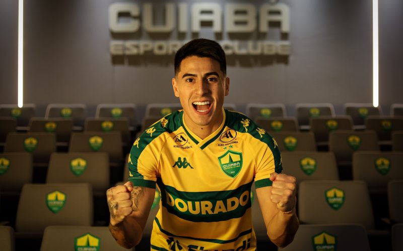 Novo gringo na área: Alejandro Martínez chega para reforçar o ataque do Dourado
