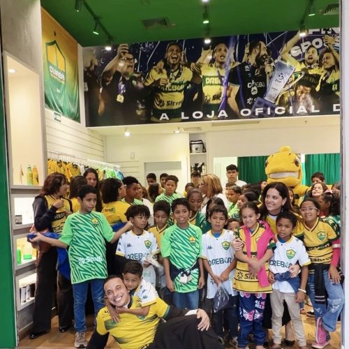 Após viralizar na Arena Pantanal, padre Tony vê sonho de 100 crianças se tornar realidade com apoio do Cuiabá
