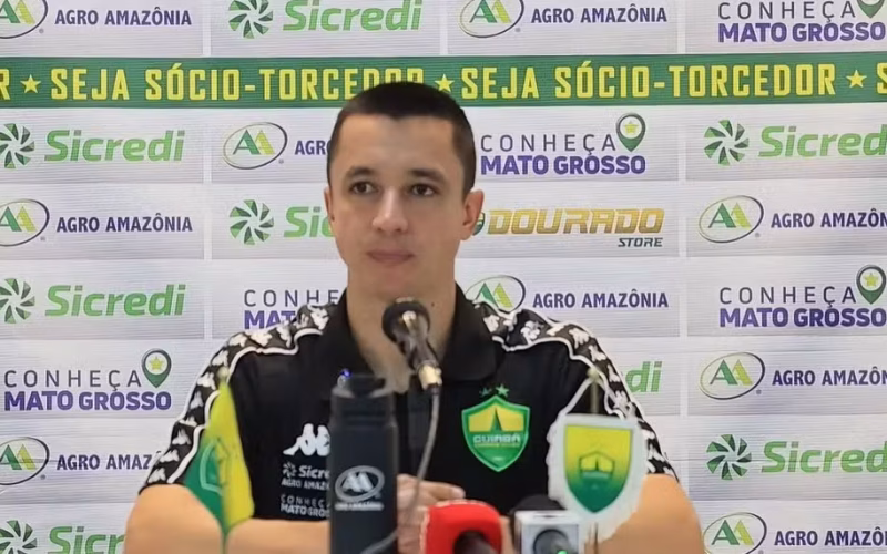 “As contratações qualificaram o nosso elenco”, afirma Eduardo Barros