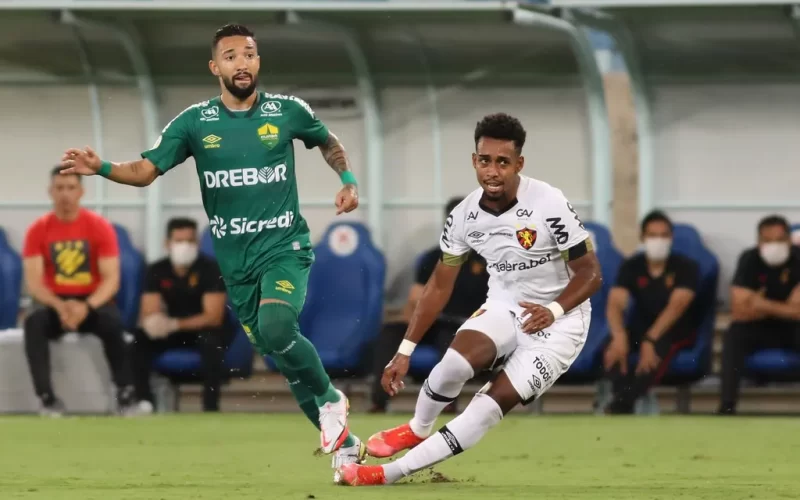 Alerta de lei do ex: relembre jogadores que passaram pelo Cuiabá e estão no Sport