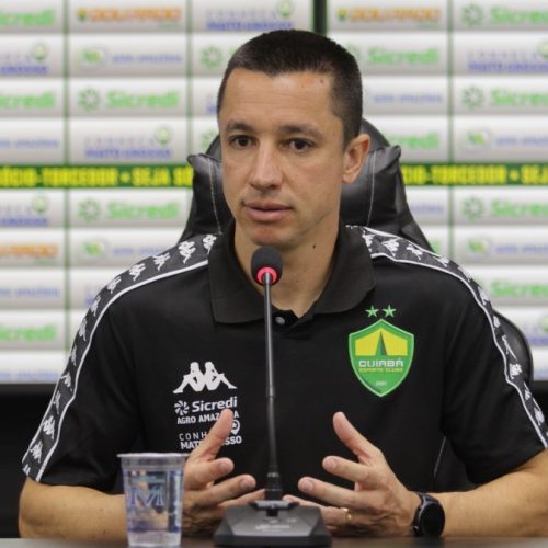 “Precisamos recuperar nossa consistência defensiva”, avalia Eduardo Barros após derrota do Cuiabá para o Juventude