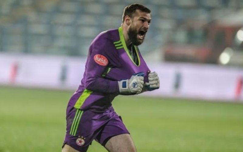 Cuiabá anuncia goleiro Gustavo Busatto para reta final da Série B