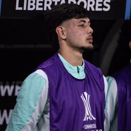 Cuiabá acerta contratação de goleiro de 19 anos que estava no Palmeiras