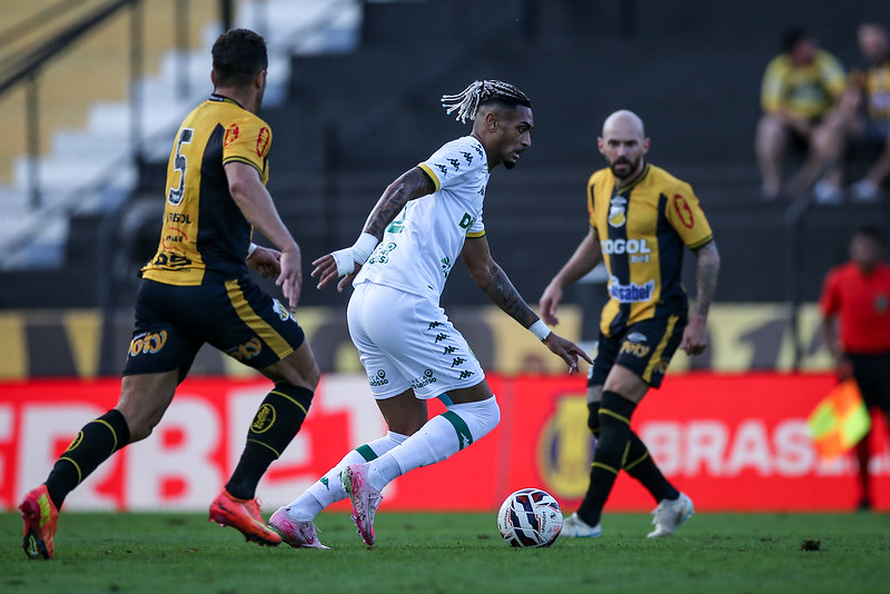 Cuiabá tropeça fora de casa, leva 3 a 0 do Novorizontino e deixa o G-4 da Série B