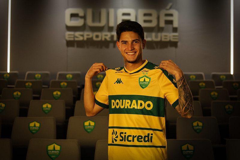 Jader chega ao Cuiabá, exalta estrutura e mira volta à Série A