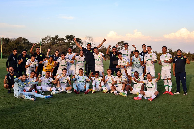 Invicto e já classificado, Cuiabá encara o Vila Aurora de olho na liderança geral do Sub-20