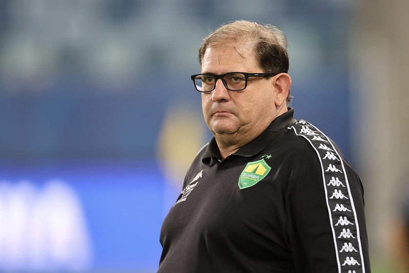Alejandro brilha na estreia e Guto Ferreira elogia: “Agrega um nível diferente dentro da equipe”