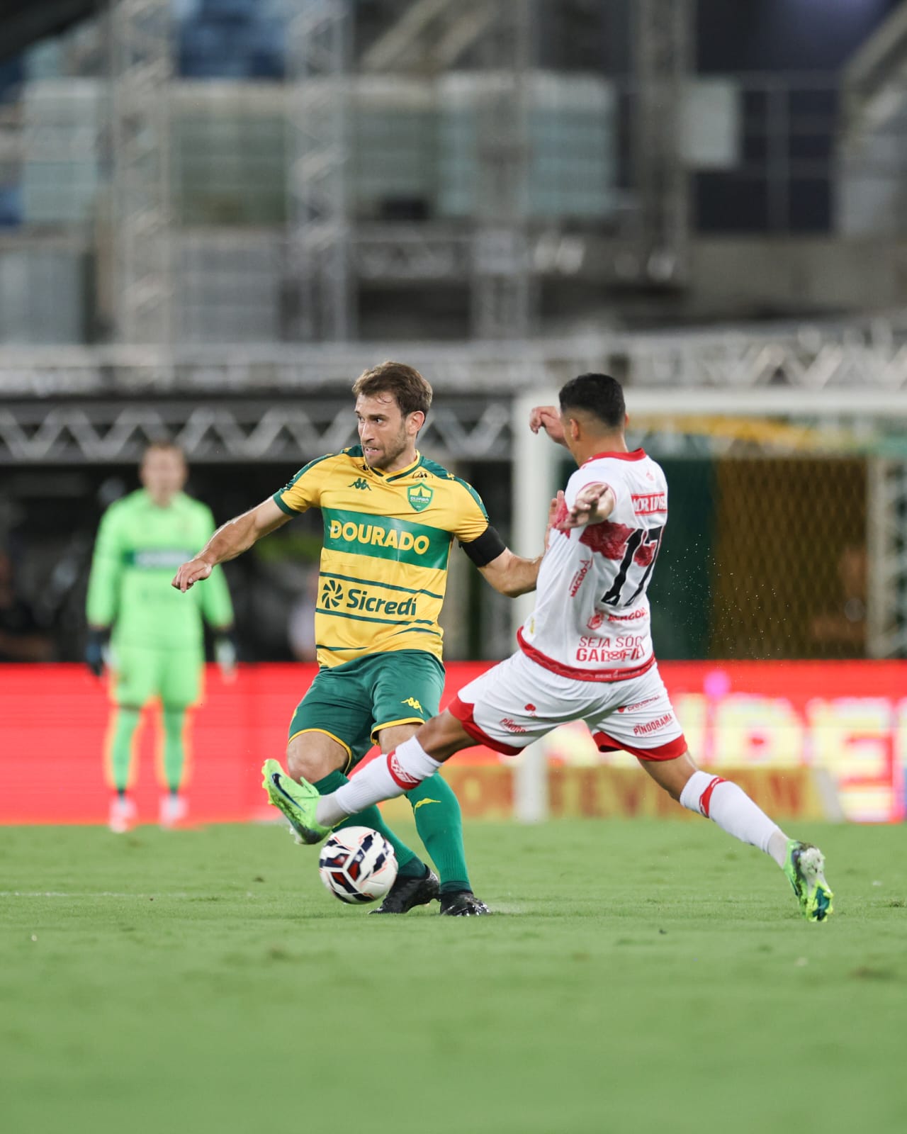 Vitória devolve moral; Alan Empereur fala em acesso e Luan Polli destaca entrega