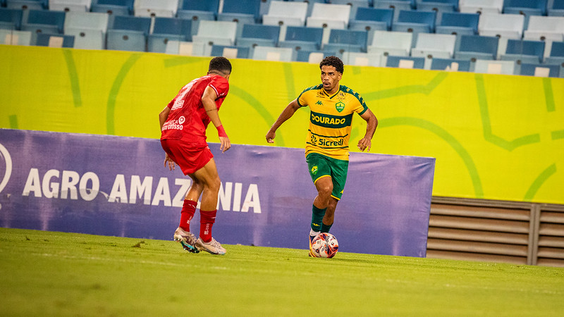 Eliel decide, Cuiabá supera o União e soma três pontos no Mato-grossense