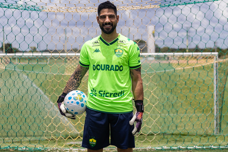 Cuiabá reforça meio-campo e gol com dupla que vem do Velo Clube