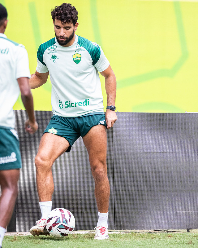 “Desafio é ainda maior”: Pepê avalia volta e empate do Cuiabá na estreia da série B