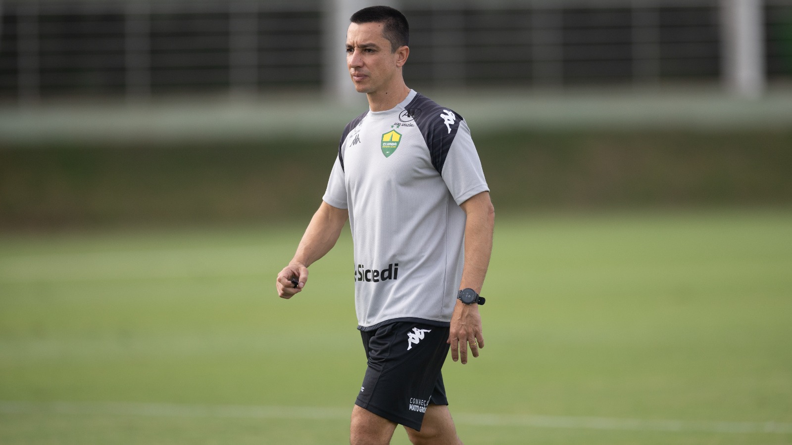 “Empatar fora de casa é ponto conquistado”, diz Eduardo Barros após Cuiabá segurar o Fortaleza