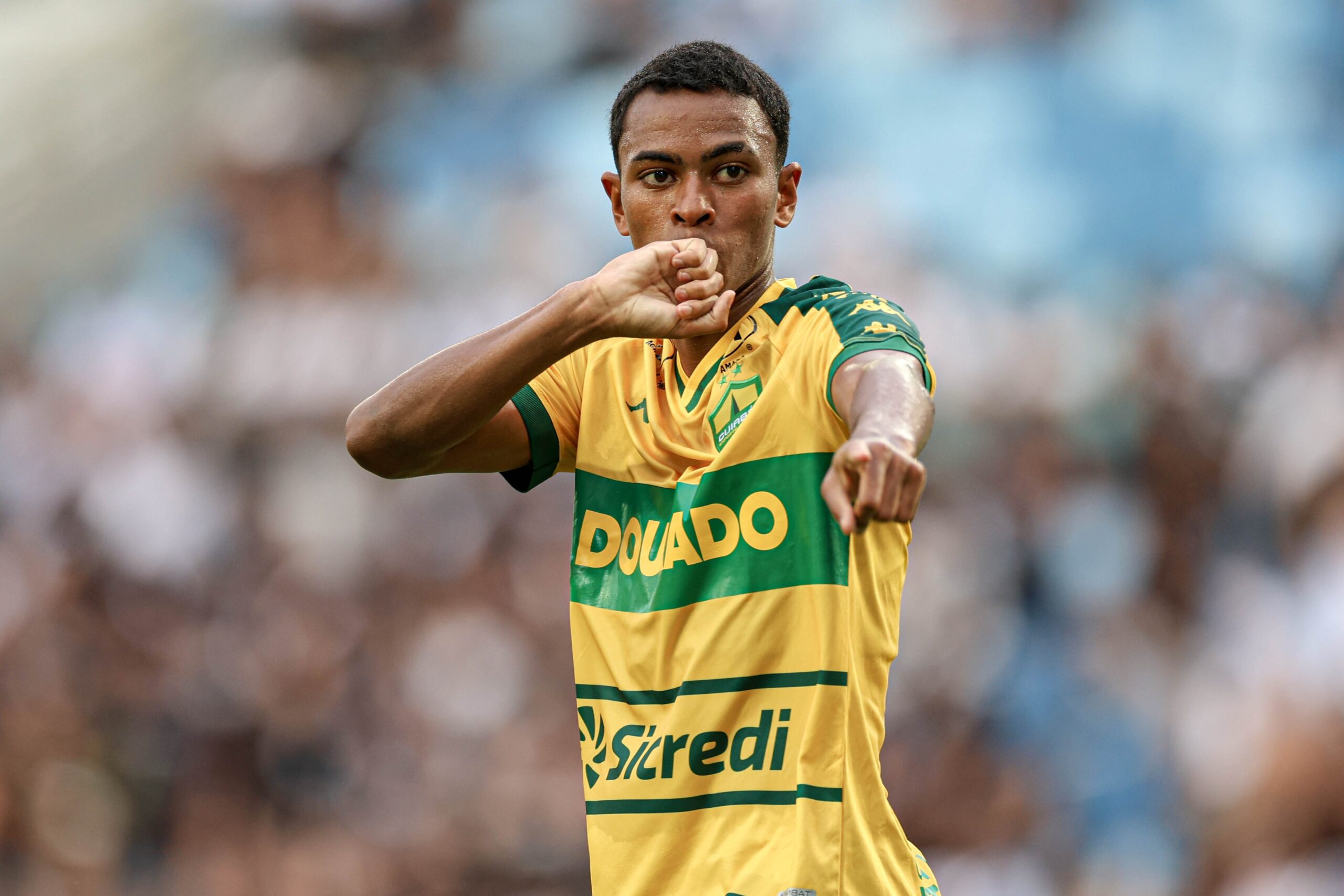 Sem espaço, Marcelo é emprestado pelo Cuiabá ao Athletic Club
