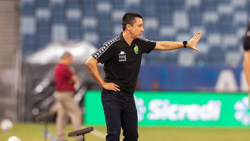Eduardo Barros celebra triunfo na Arena Pantanal: “A gente precisava transformar desempenho em pontos”