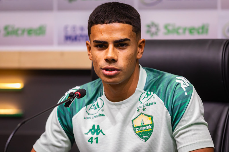 Kauan Cristtyan celebra primeiro gol como profissional e projeta sequência do Cuiabá na Série B