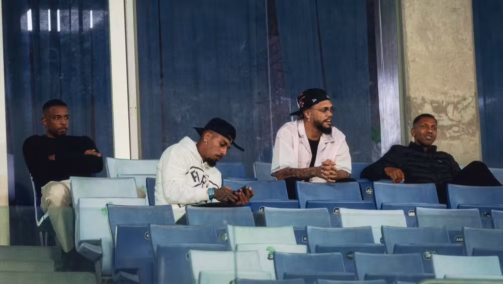 Quatro jogadores cotados para reforçar o Cuiabá acompanham empate na Arena Pantanal