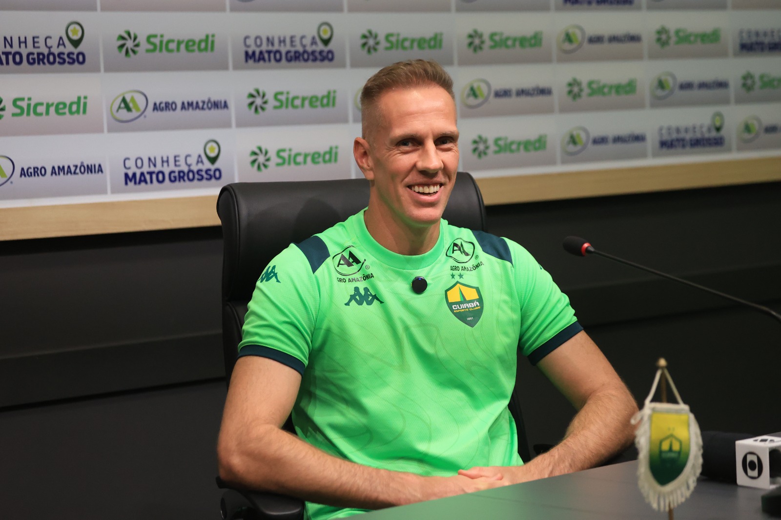 João Carlos convoca torcida e projeta sequência decisiva do Cuiabá na Série B